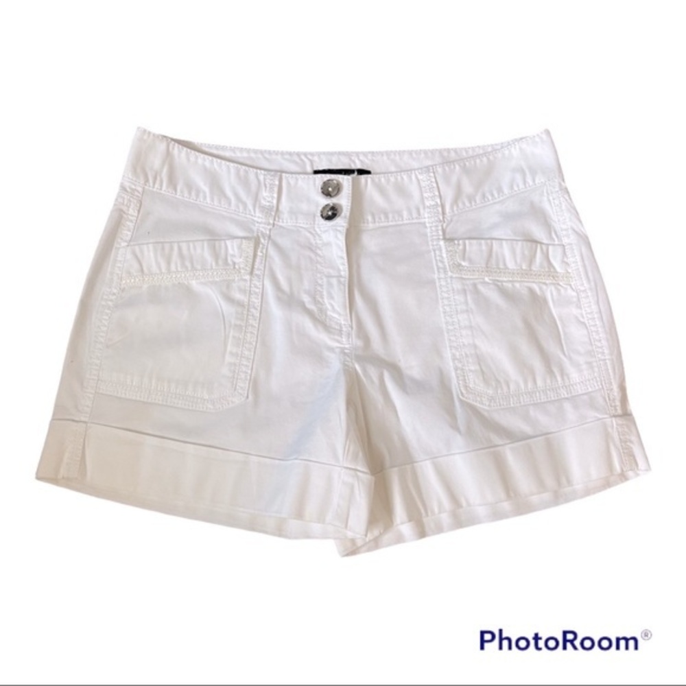 White House Black Market Womens White Utility khaki shorts size 6